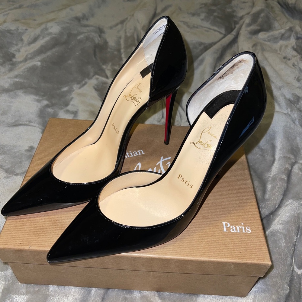 Christian Louboutin Iriza 100 Black Patent Leather Pumps Size 40.5 RUNS SMALL